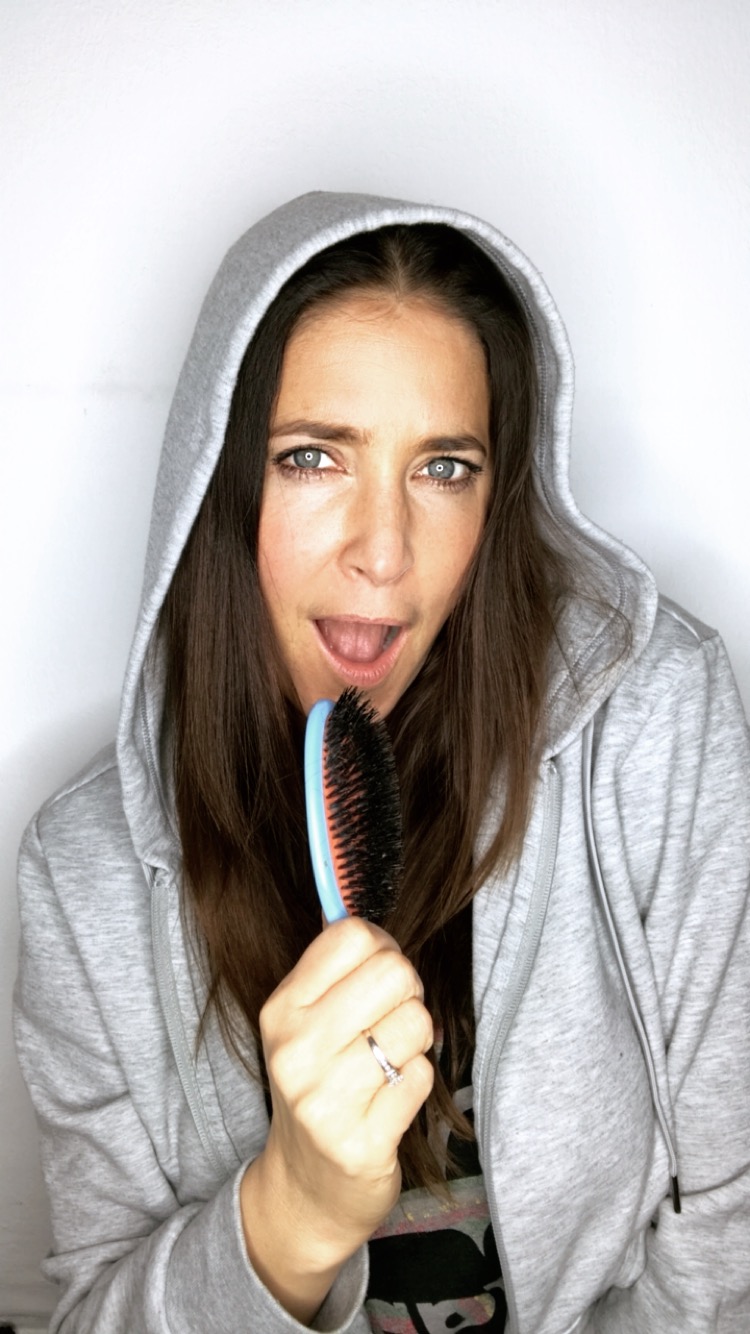 LISA LOVES . . . MASON PEARSON HAIRBRUSHES